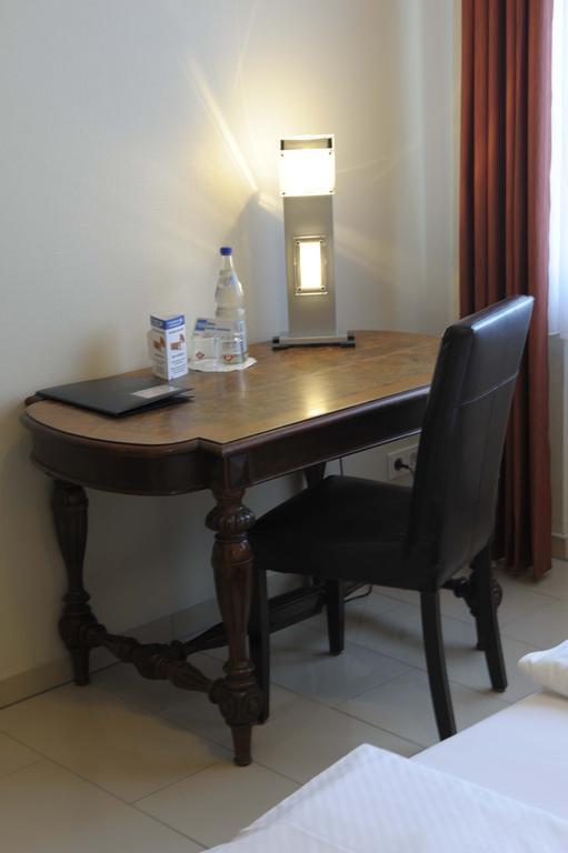 Hotel Continental Sarrebruck Extérieur photo